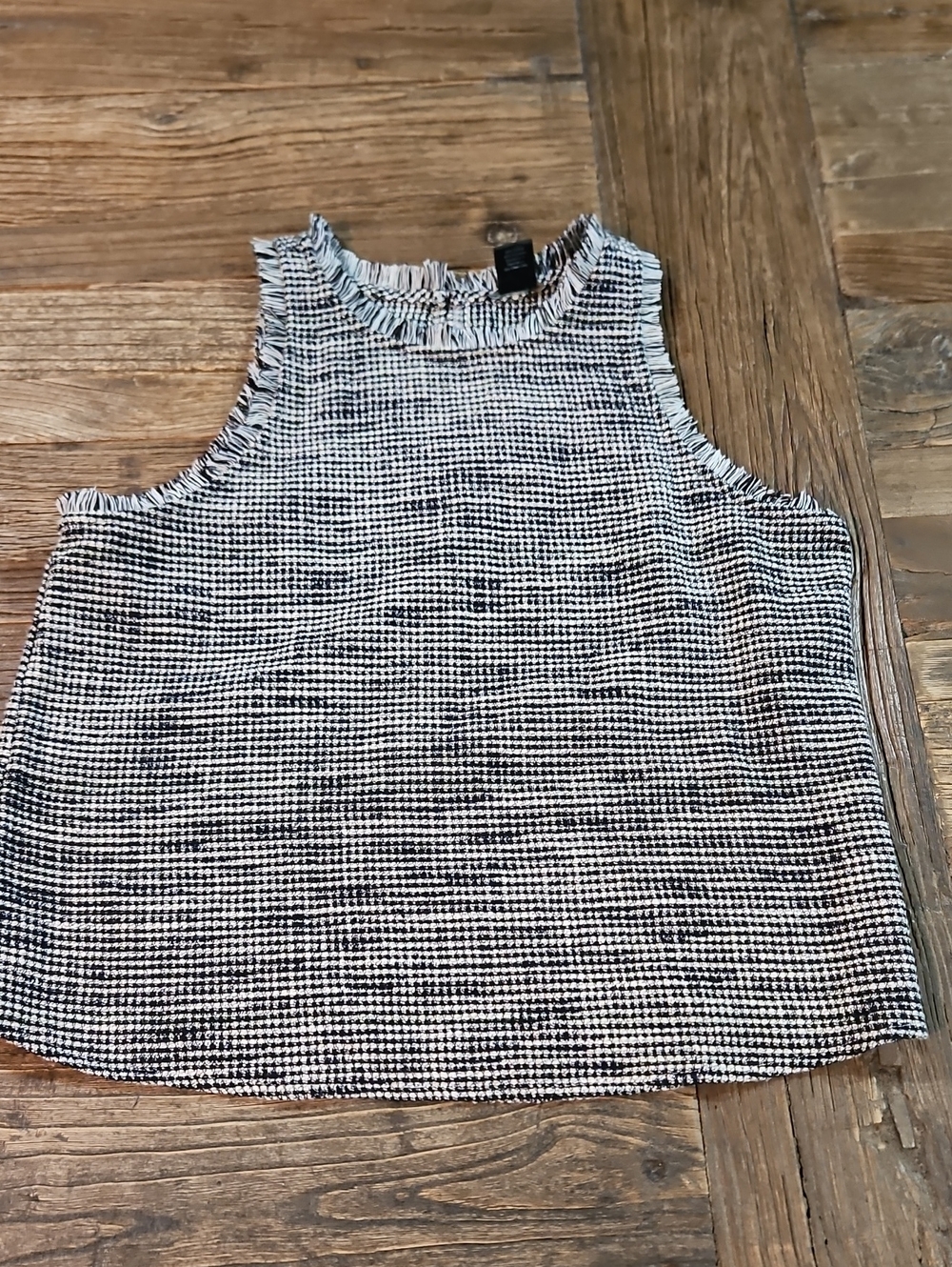 Ann Taylor Factory Black and White Frayed Crew Neck Tank